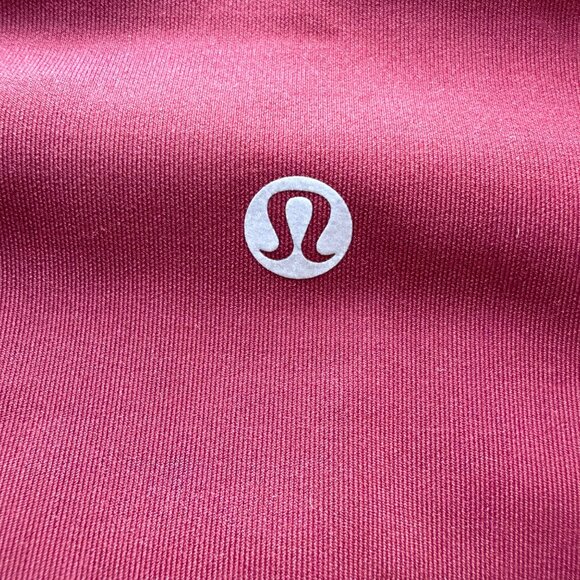 Lululemon Size 2 Deep Rouge Burgundy Body Con Crop Leggings Mesh Trim Yoga Pants - Picture 4 of 10